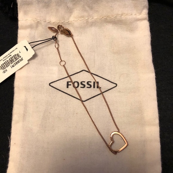 NWT Rose Gold Heart Fossil Bracelet - Picture 4 of 5